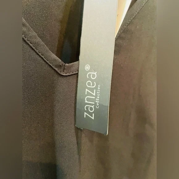 Women's V-neck Dress with Tiered Bell 3/4 Sleeves XXL - Picture 7 of 16